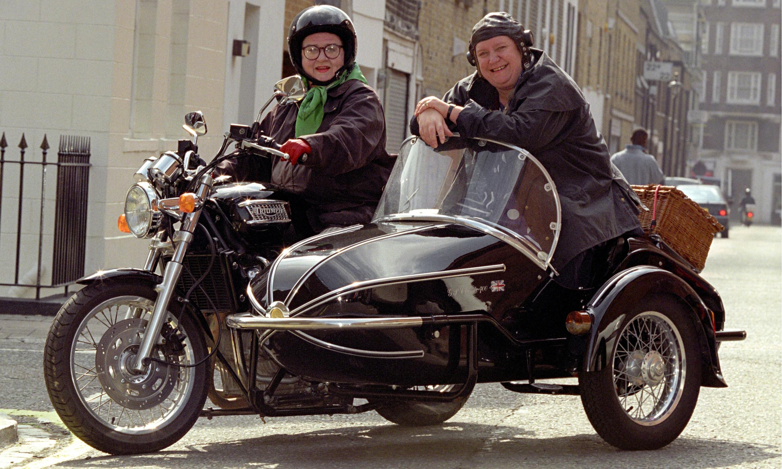 Two-Fat-Ladies-Clarissa-Dickson-Wright-and-Jennifer-Paterson-Motorcycle