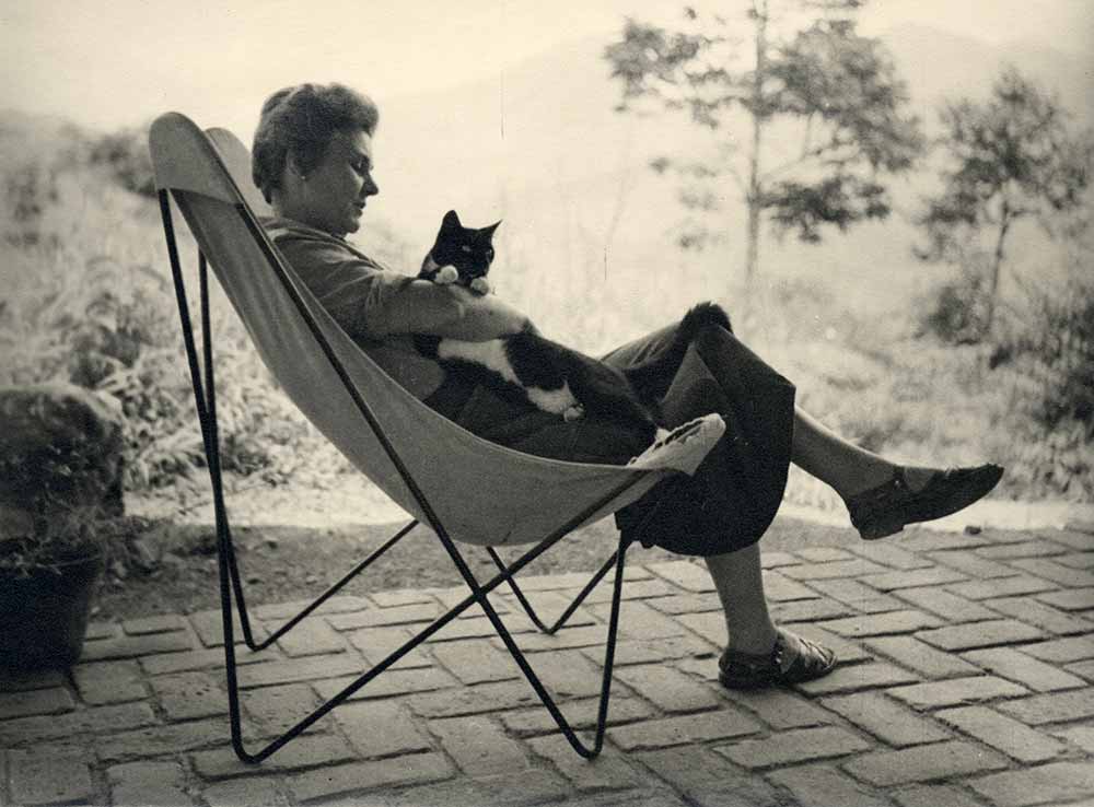 Elizabeth-Bishop-in-Brazil-with-Cat