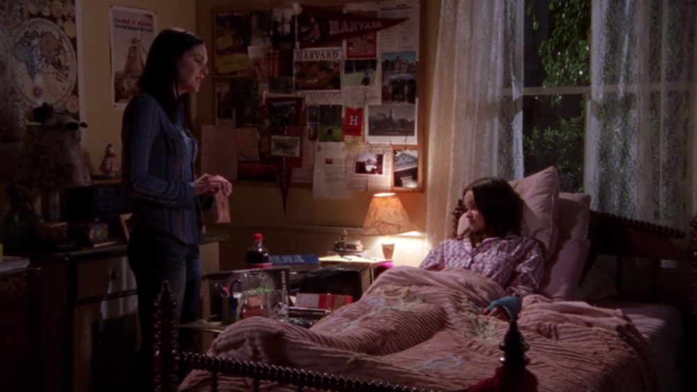 Rorys-Bedroom-Broken-Arm-Teach-Me-Tonight-Gilmore-Girls.