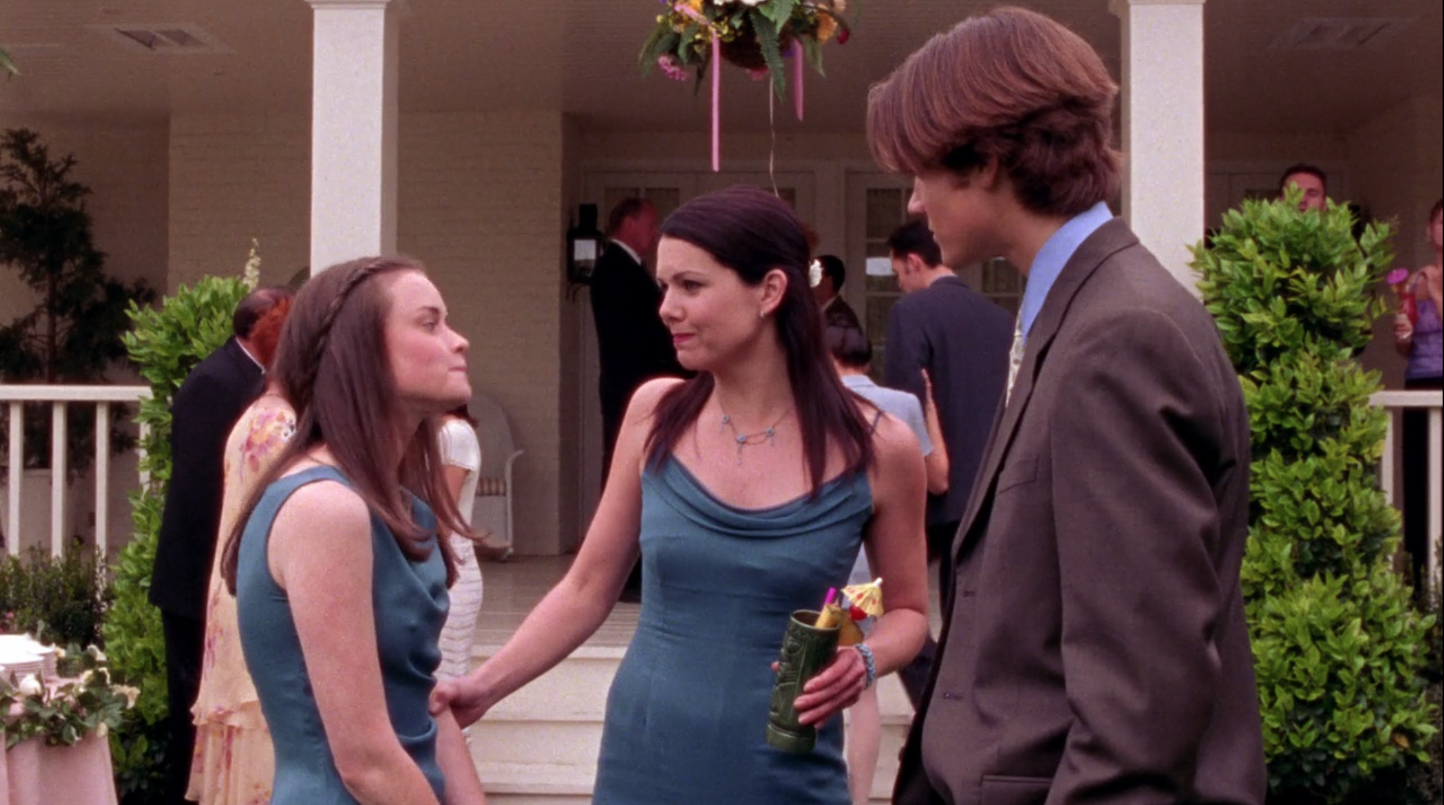 Lorelai-s-Bridesmaid-Dress-I-Can-t-Get-Started-Gilmore-Girls