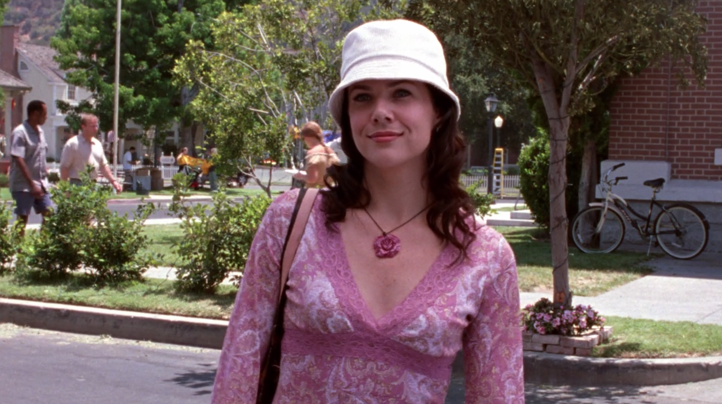 Lorelais-Fugly-Bucket-Hat-Those-Lazy-Hazy-Cray-Days-Gilmore-Girls