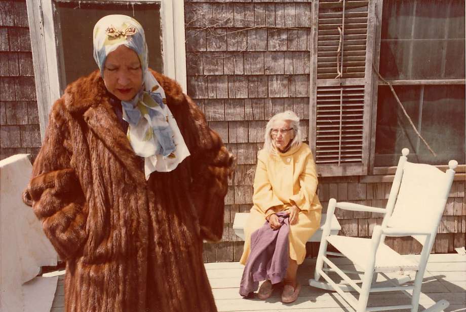 Grey-Gardens-Maysles