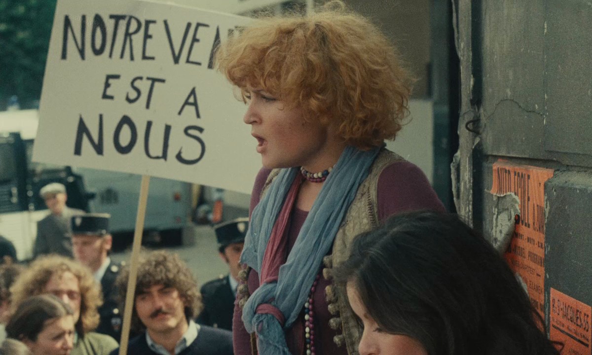 Protest-One-Sings--The-Other-Doesnt-Varda-1