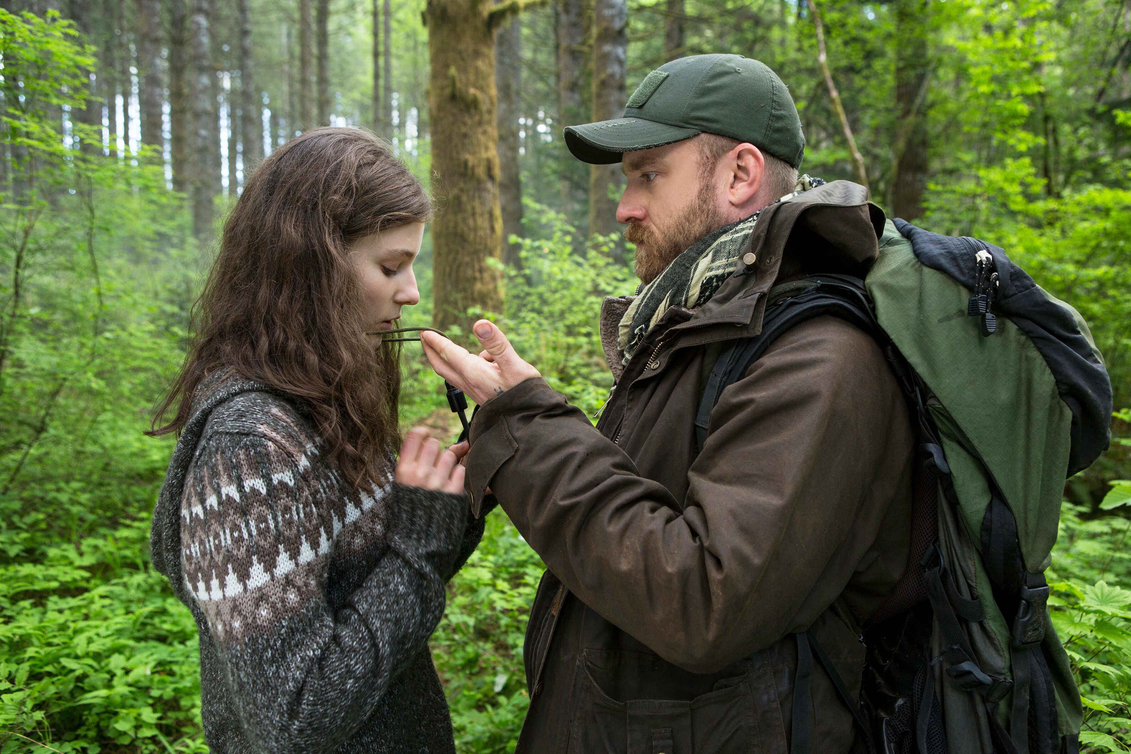 Leave-No-Trace-Woods-Will-and-Tom-Debra-Granik