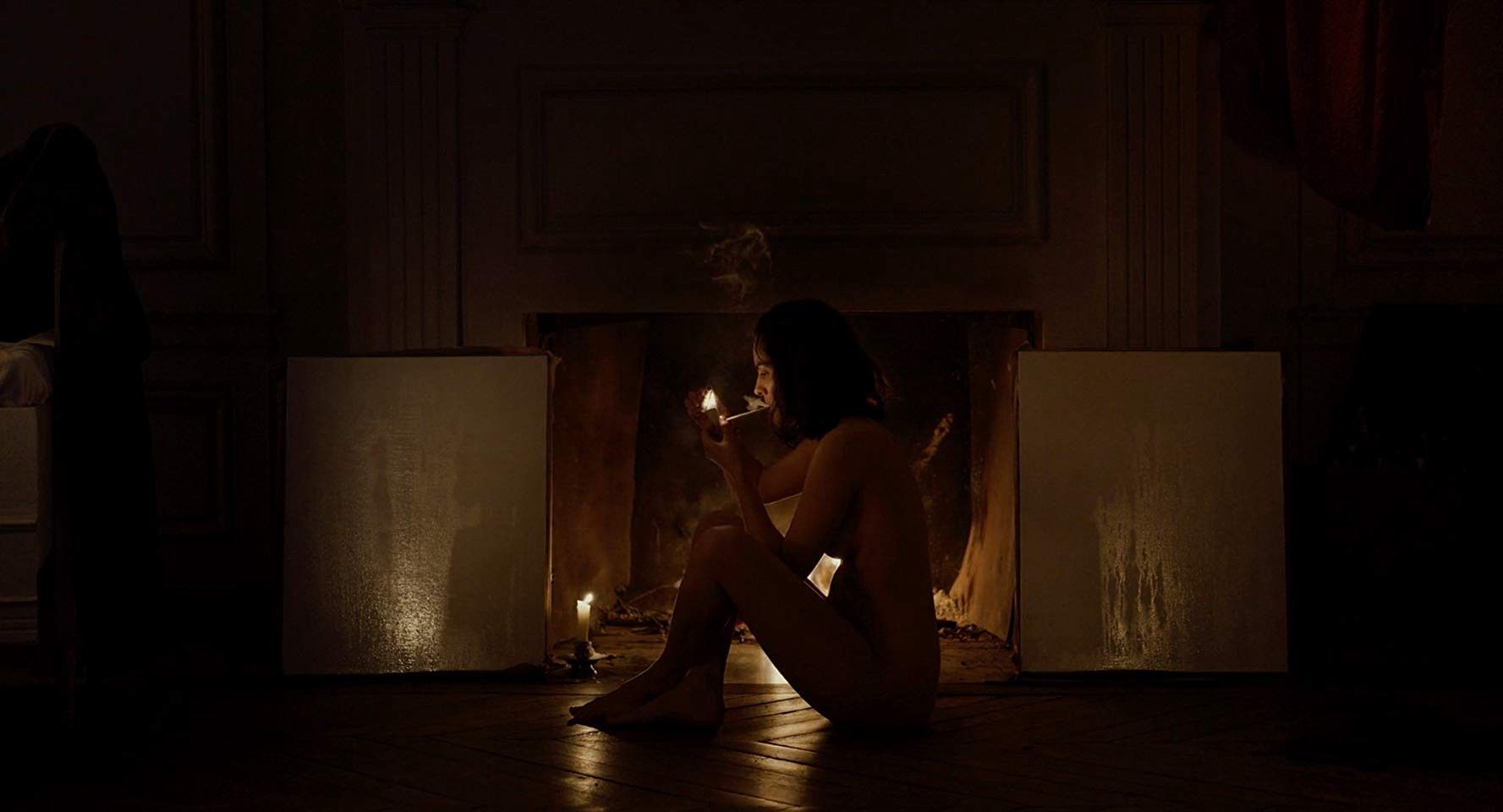 Naked-Pipe-Smoking-Portrait-of-a-Lady-on-Fire-Celine-Sciamma